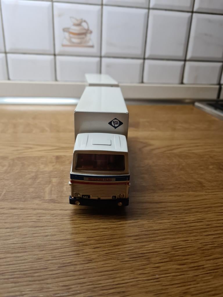 Friesche Vlag Vrachtwagen met Aanhanger Model, Overige merken, Gebruikt, 1:50 of kleiner, Ophalen of Verzenden