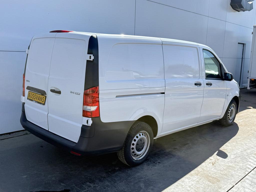 Mercedes-Benz Vito 114 1.9 CDI Automaat L2H1 MBUX Climate Co, Auto's, Stof, Gebruikt, Zwart, 4 cilinders