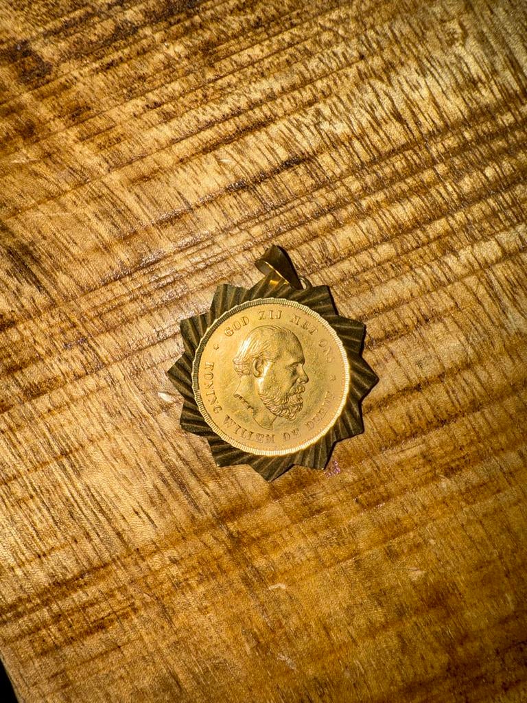 Gouden tientje in hanger, Postzegels en Munten, Munten | Nederland, Losse munt, 10 gulden, Koning Willem III, Goud, Ophalen of Verzenden