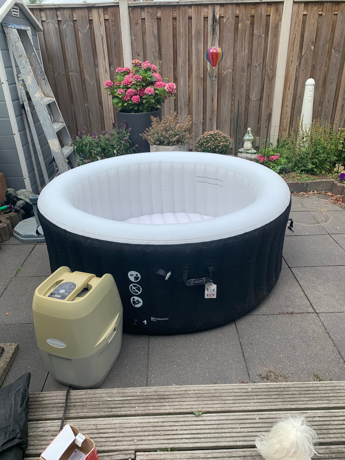 Opblaasbare Spa DreamStream voor 3 personen, Ophalen, Zo goed als nieuw, Pomp, Opblaasbaar