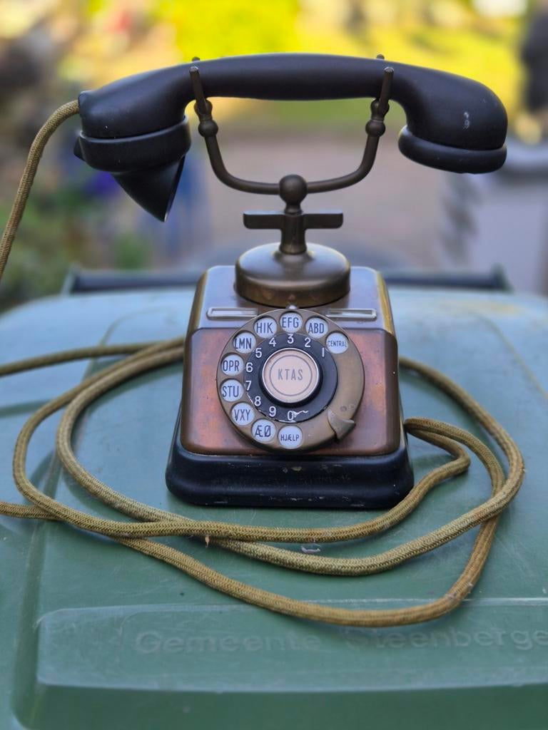 Antieke Bakelieten Telefoon - Werkt Goed, Ophalen of Verzenden