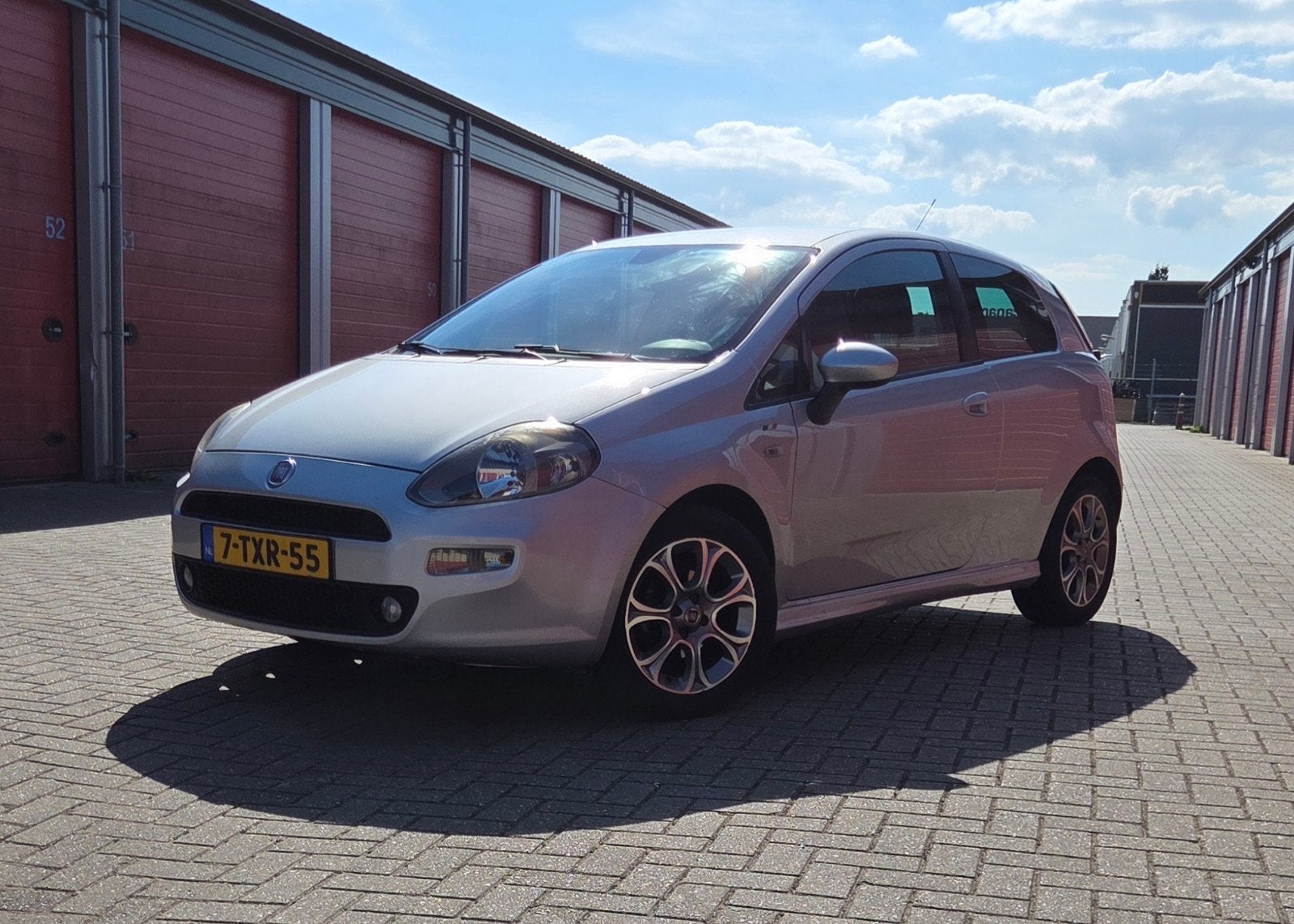 Luxe Fiat Punto Twinair 3DR 2014, Voorwielaandrijving, Stof, 40 €/maand, 100 pk