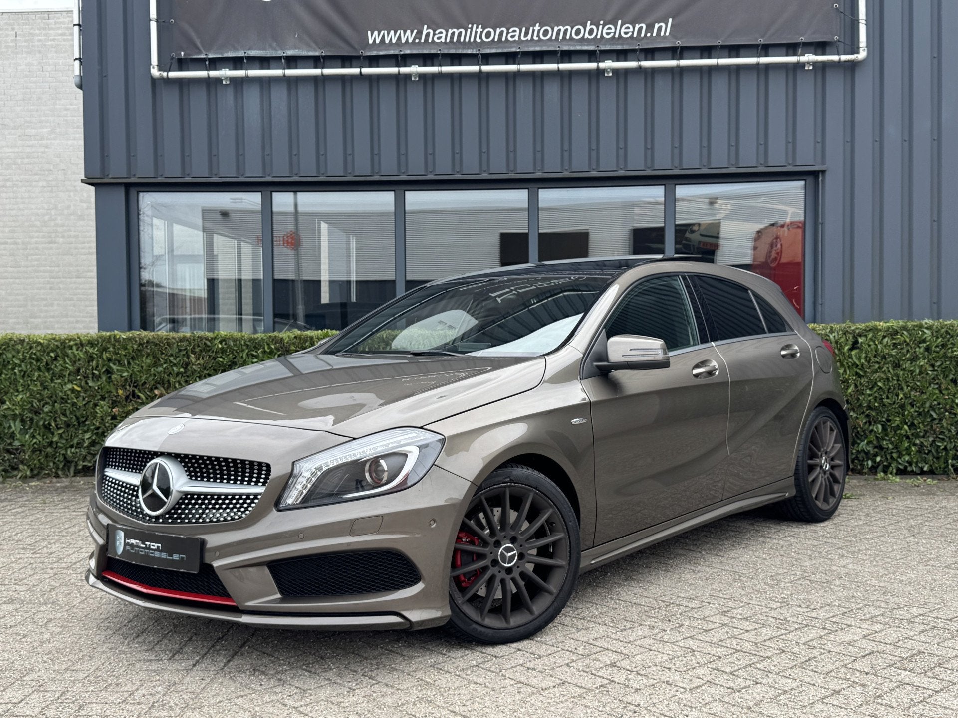 Mercedes-Benz A-Klasse 250 AMG 211pk Aut. Sport Ambition Xen, Bi-Xenon koplampen, Gebruikt, Zwart, 4 cilinders