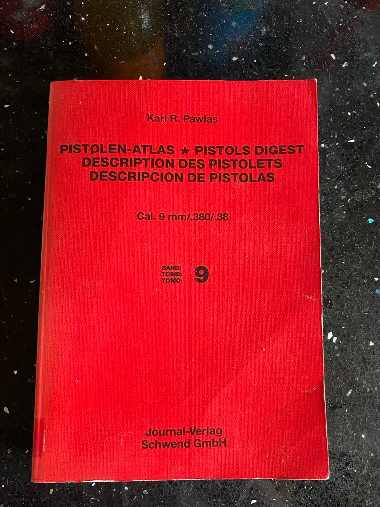 Pistolen-Atlas Band 9: Cal. 9mm/.380/.38 - Karl R. Pawlas, Boeken, Ophalen of Verzenden, Gelezen, Overige onderwerpen