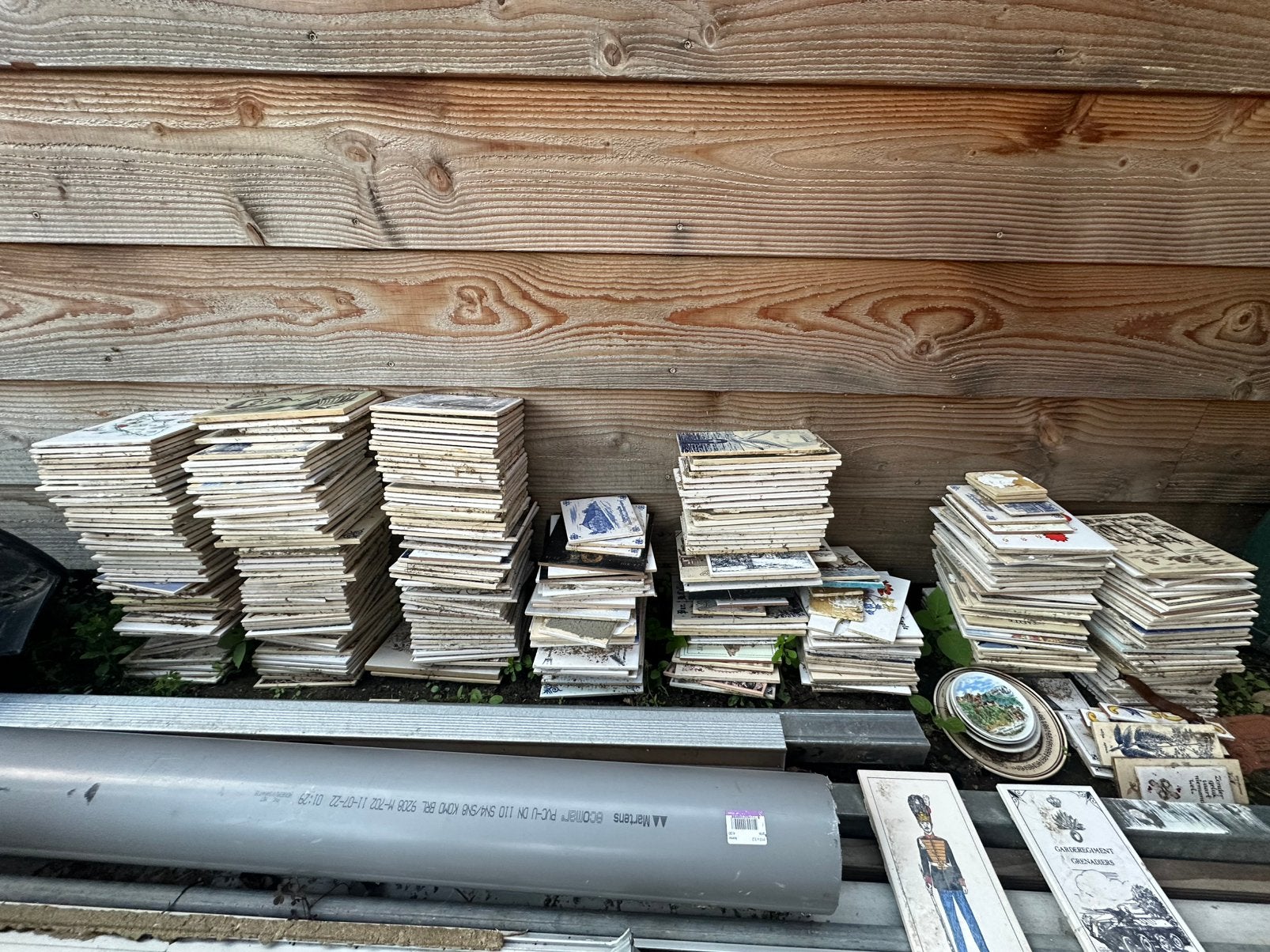 Diverse tegels, Ophalen