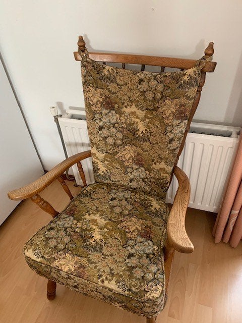 Eiken houten oma's stoel, Huis en Inrichting, Stoelen, Ophalen, Gebruikt, Bruin, Eén