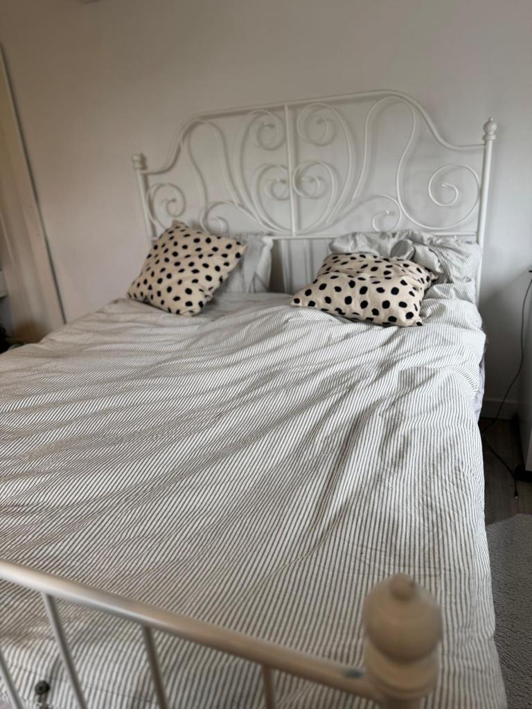 Mooi 2-persoons bed 160x200 - Wit metalen frame, Ophalen, Gebruikt, Wit, Tweepersoons
