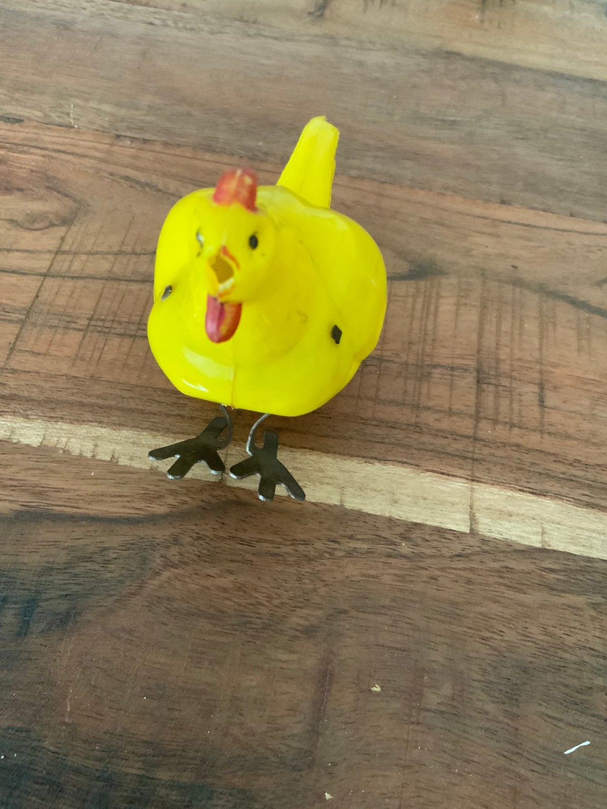Vintage wind up yellow plastic chicken toy, Ophalen of Verzenden