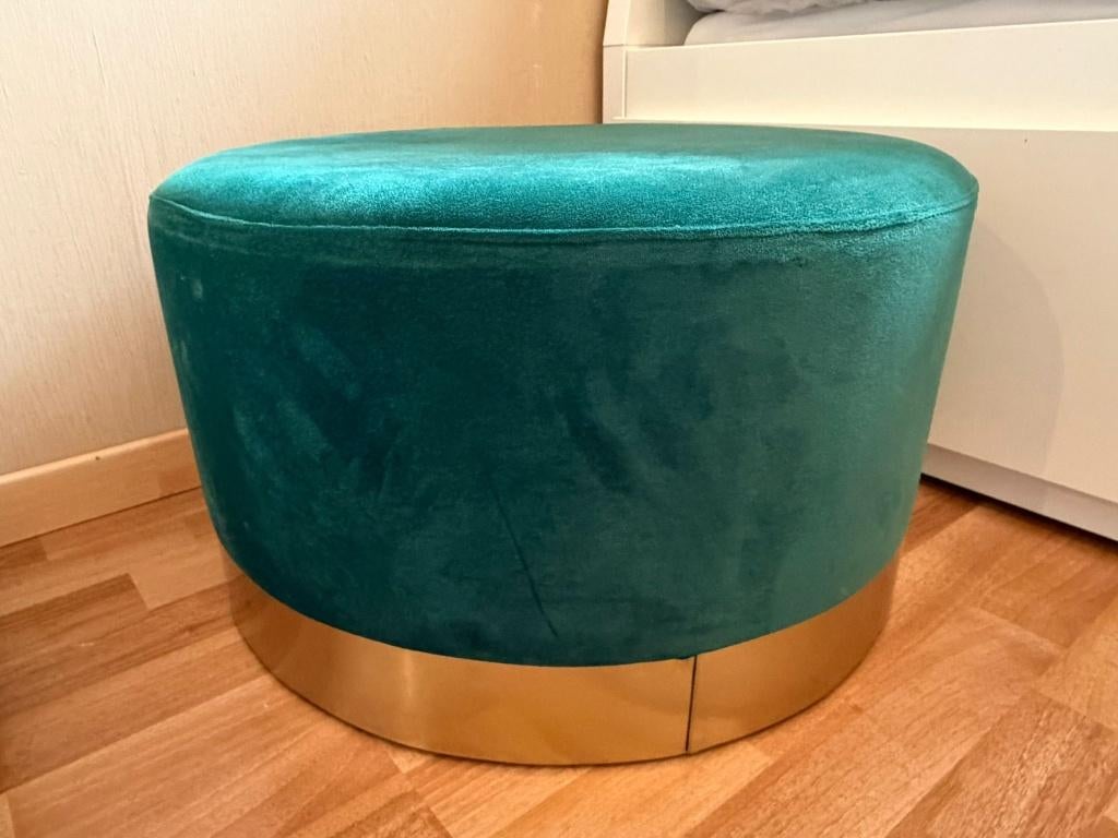 Groene velvet poef met gouden rand – Ø55 cm, Xenos, Stof, 50 tot 75 cm, Ophalen