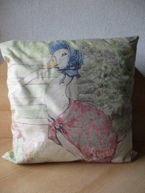 Beatrix Potter Jozefien Kwebbeleend kussen  40x40cm, Ophalen of Verzenden, Zo goed als nieuw