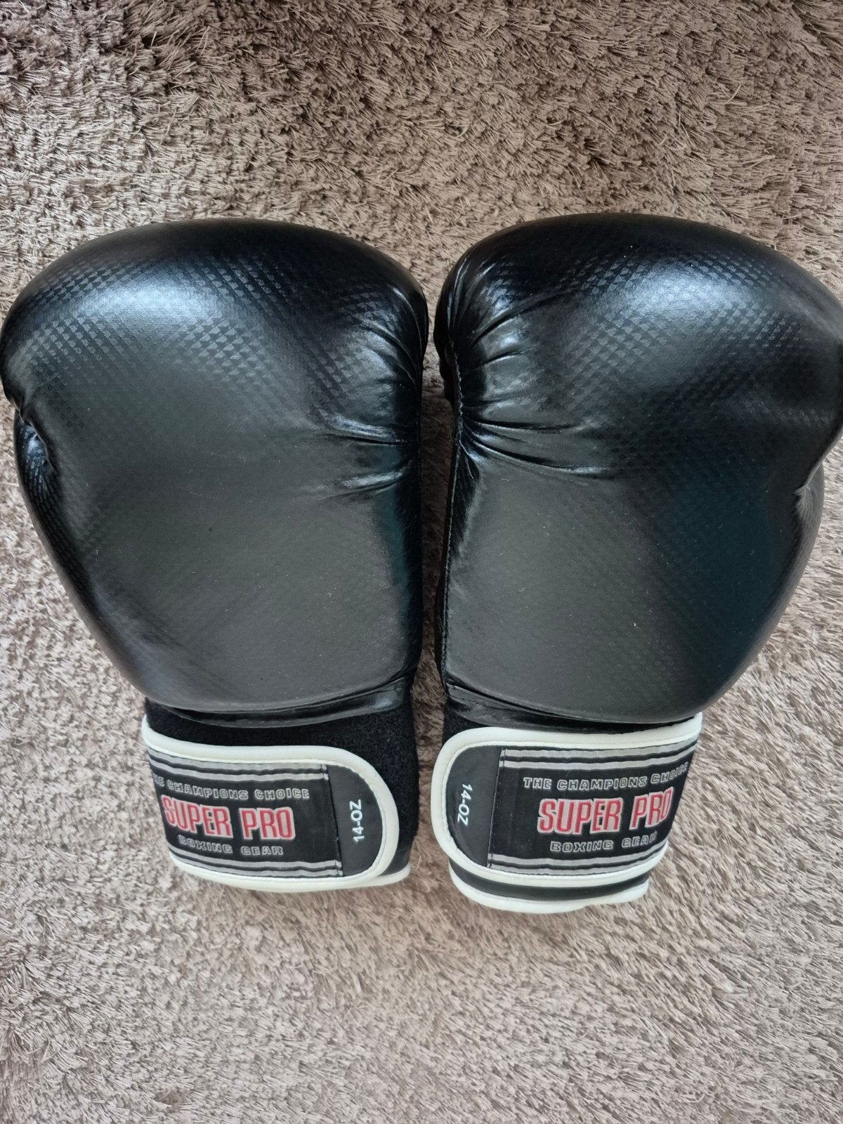Super Pro bokshandschoenen 14-OZ, Sport en Fitness, Vechtsporten en Zelfverdediging, Ophalen of Verzenden, Gebruikt, Overige, Vechtsportbescherming