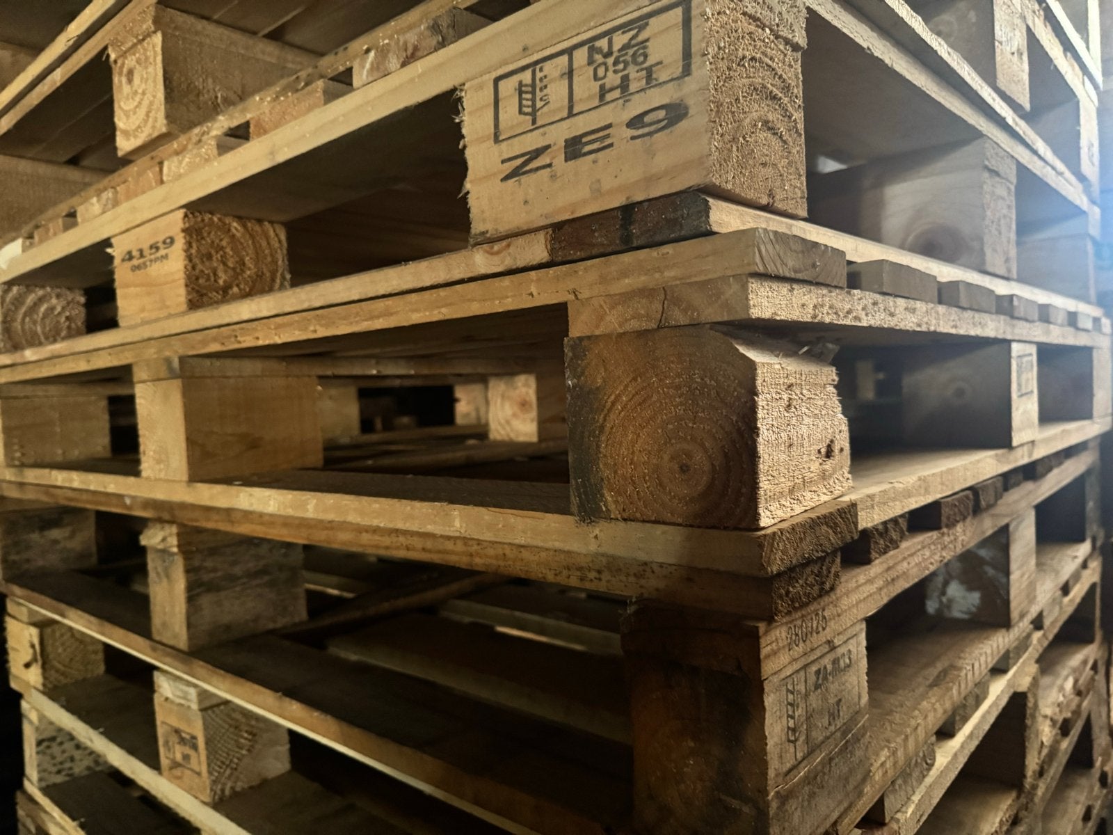 Blokpallets, Ophalen