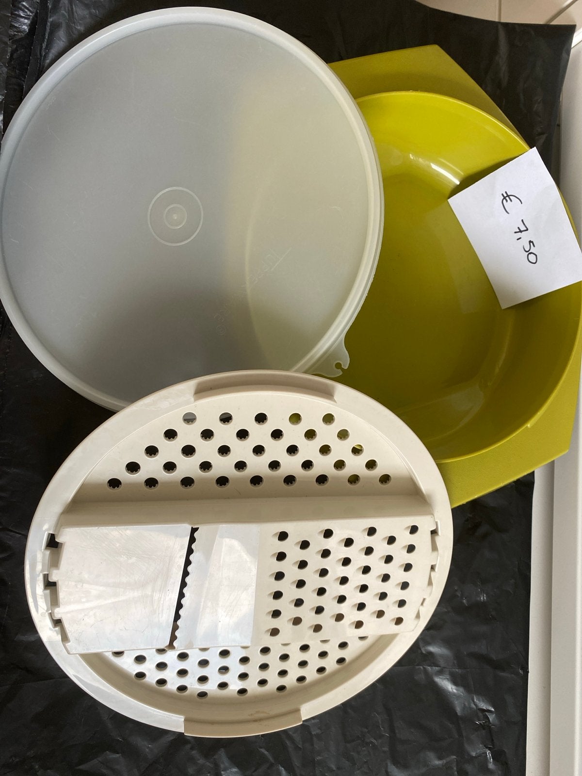 Vintage Tupperware rasp groen met deksel 22 cm, Huis en Inrichting, Gebruikt, Overige typen, Ophalen of Verzenden, Met deksel