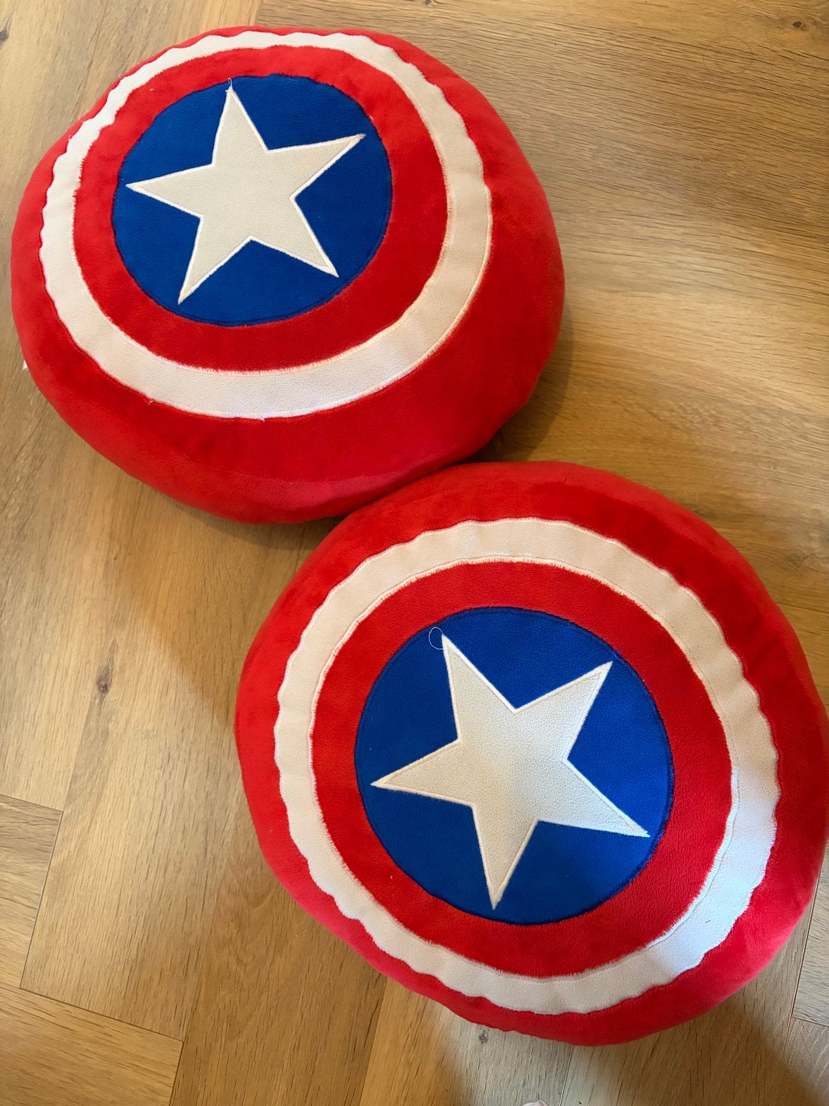 Avengers Captain America Sierkussens (2 stuks), Ophalen, Overige merken, Gebruikt, Meerkleurig