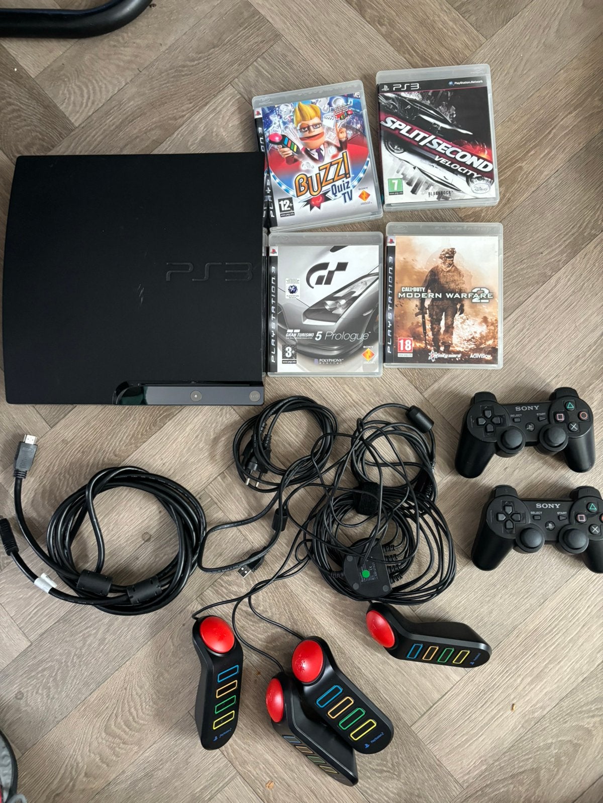 Zeer nette playstation 3 met spellen, controllers en extras, Ophalen of Verzenden, Zo goed als nieuw, Met 2 controllers, Slim