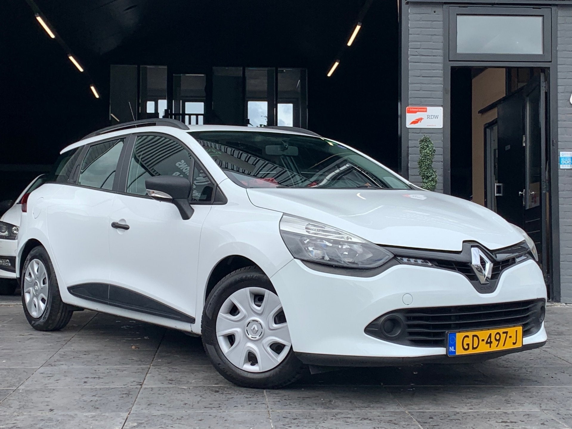 Renault Clio Estate 0.9 TCe Authentique|Cruise|Trekhaak|NAP, Auto's, Renault, Voorwielaandrijving, Stof, Met garantie (alle), Start-stop-systeem