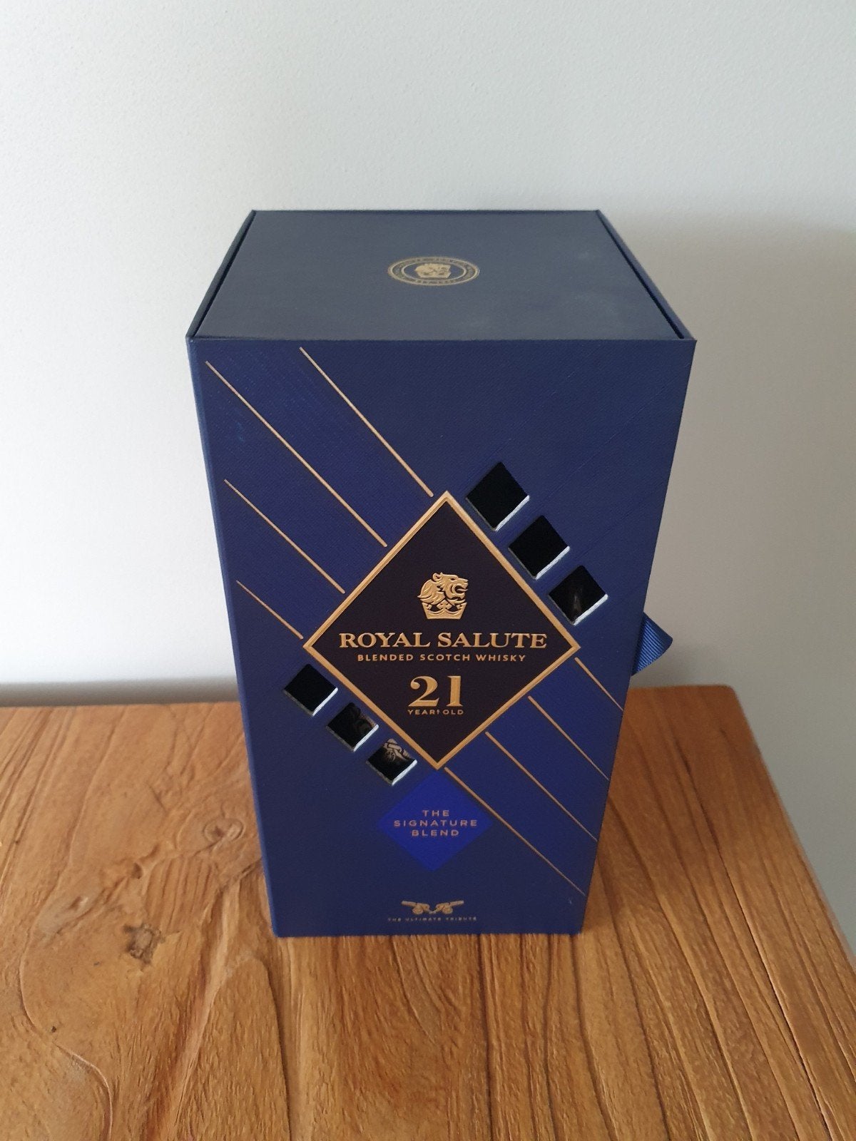 Royal salute 21year old (lege fles), Verzamelen, Ophalen of Verzenden, Porselein