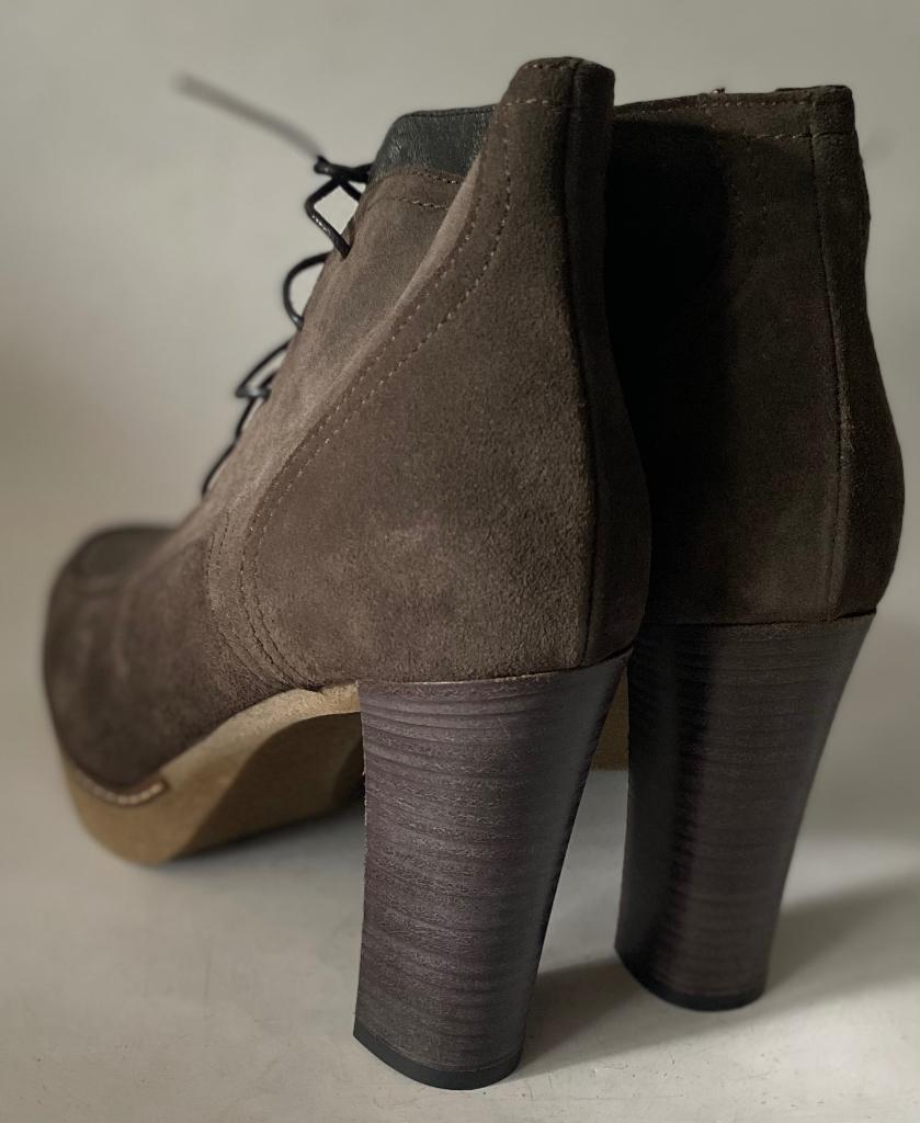 Maripe. Leren enkellaarsjes. Mt 39 1/2. Nieuw!, Kleding | Dames, Schoenen, Overige kleuren, Lage of Enkellaarzen, Nieuw, Ophalen of Verzenden