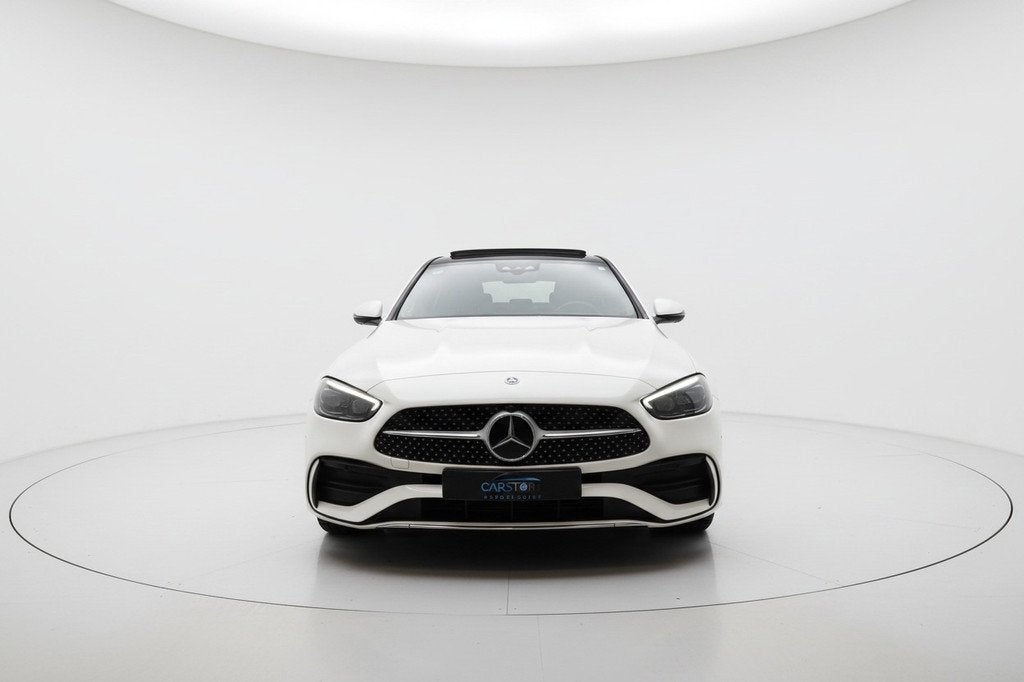 Mercedes-Benz C-klasse 180 AMG PANO MEMORY HUD 360 NAP, Auto's, Mercedes-Benz, Automaat, Adaptive Cruise Control, 4 cilinders