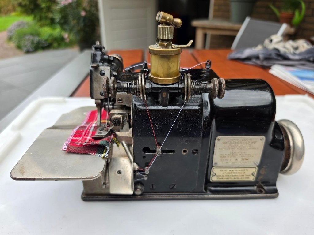 Merrow A-3DW industriële overlockmachine  werkend – zeldzaam, Hobby en Vrije tijd, Naaimachines en Toebehoren, Ophalen of Verzenden