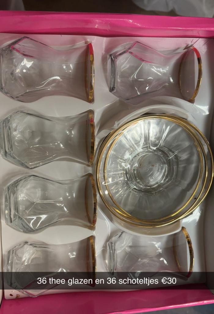 Thee glazen met schotels, Ophalen, Glas of Glazen, Nieuw, Glas
