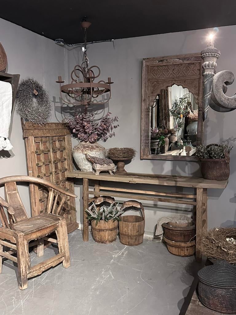 Robuuste stoere Chinese sidetable, Ophalen