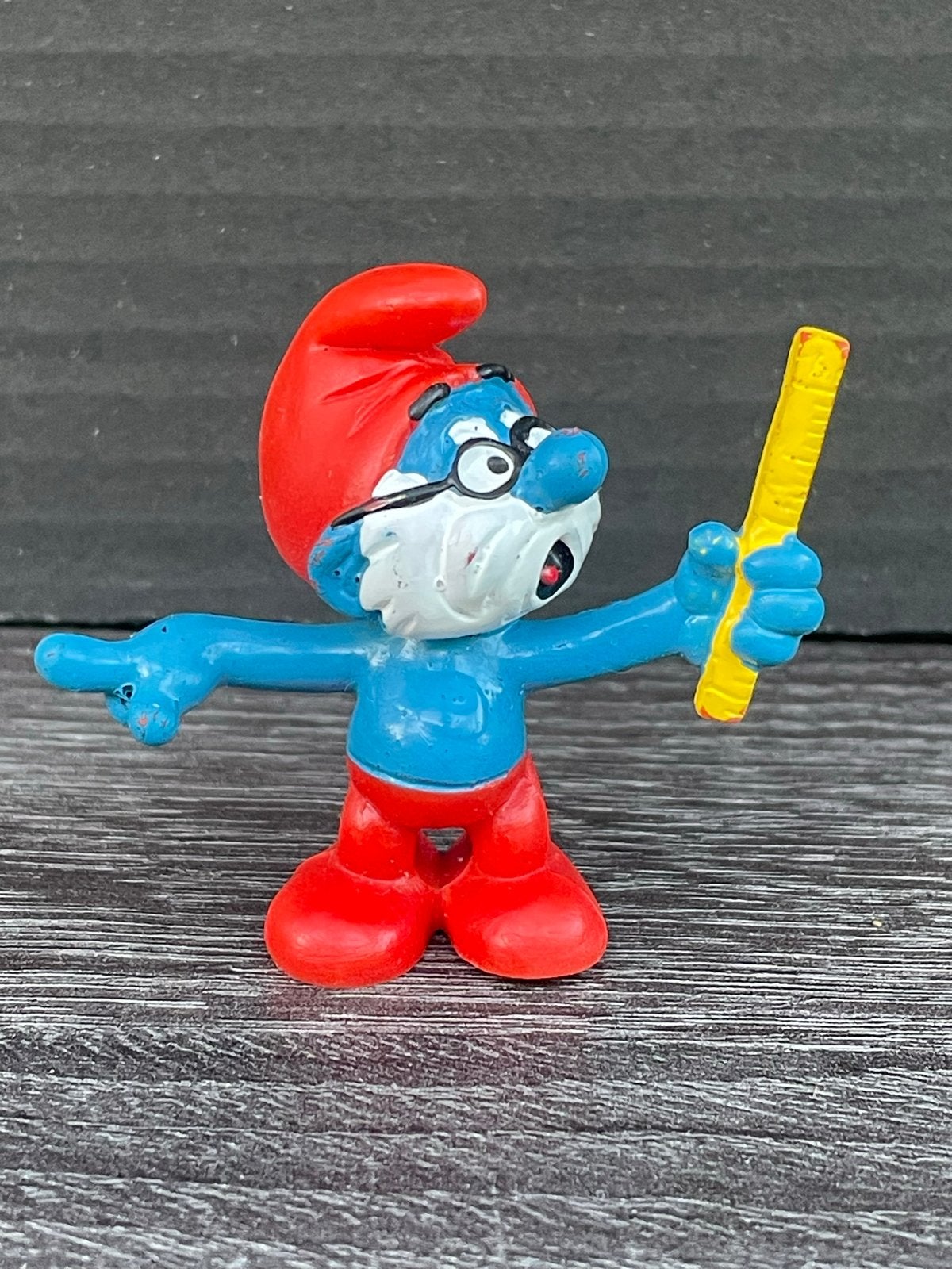 Vintage Grote Smurf beeldje met bril en stok, Verzamelen, Ophalen of Verzenden, Gebruikt