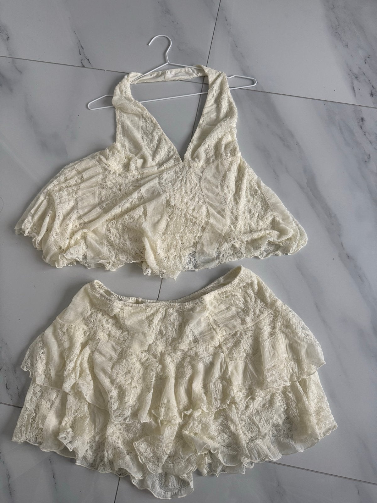 Nieuwe kanten haltertop en rokje set van Pull&Bear, Verzenden, Beige, Maat 42/44 (L), Nieuw