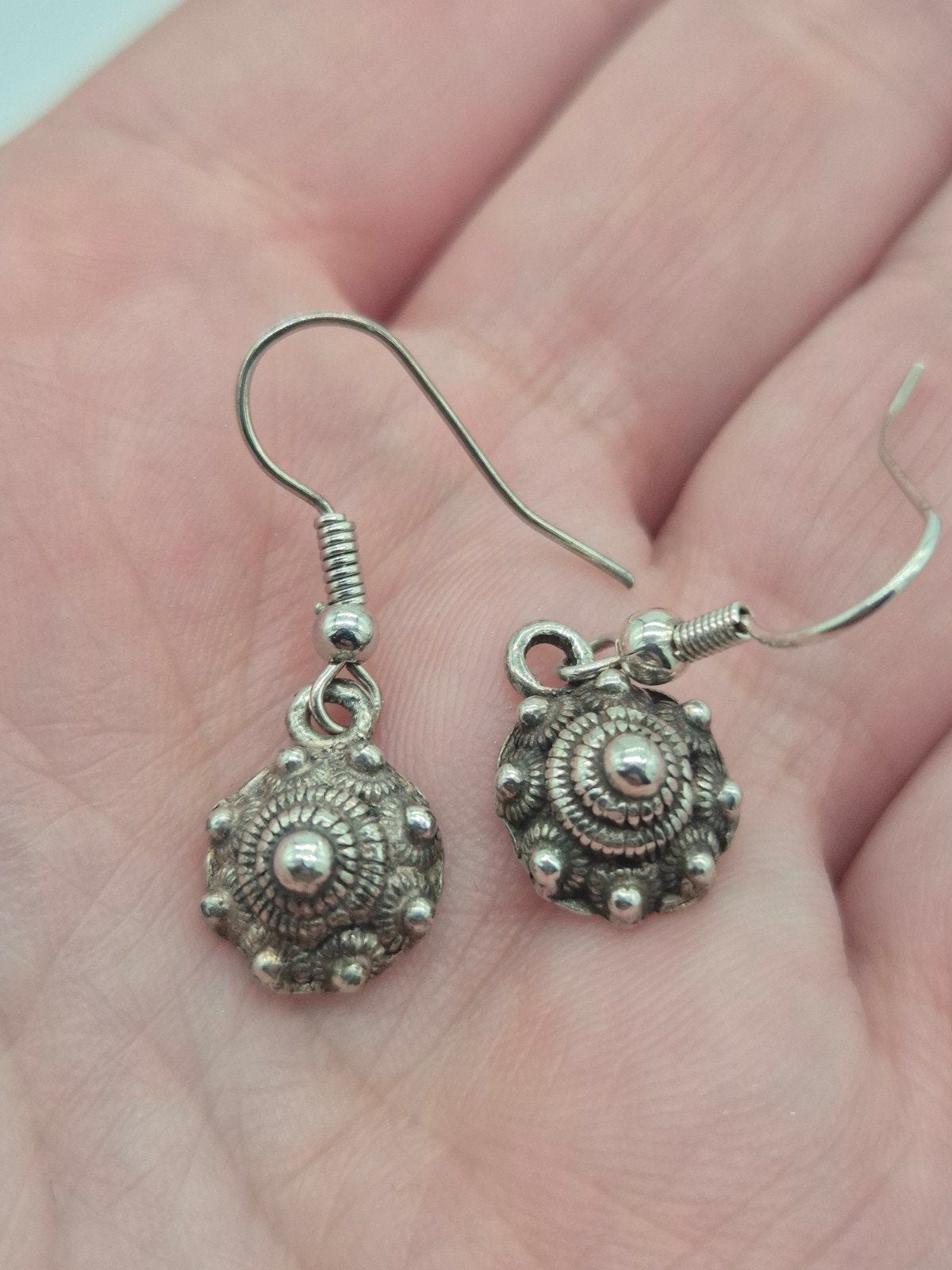 Oude Zeeuwse zilveren knop oorbellen, Gebruikt, Verzenden, Knopjes of Stekers, Zilver