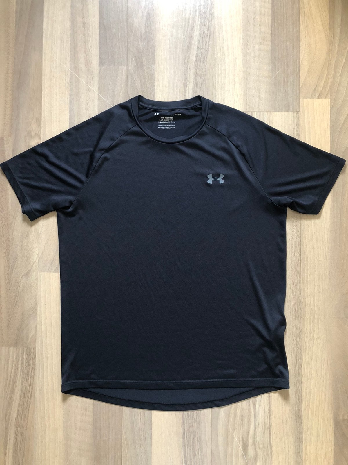 Under Armour tshirt/sportshirt  maat S Kleur zwart, Zwart, Zo goed als nieuw, Algemeen, Verzenden
