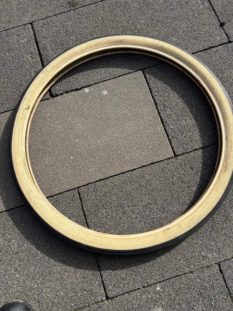 Antieke fietsbanden: Victoria en Hevea 26x2, Gebruikt, Band, Ophalen of Verzenden, Rubber