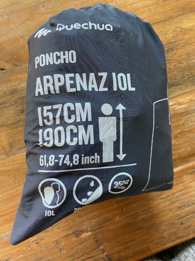 Quechua Poncho Arpenaz 10L - Nieuw, Caravans en Kamperen, Ophalen of Verzenden, Nieuw, Regenponcho, Dames