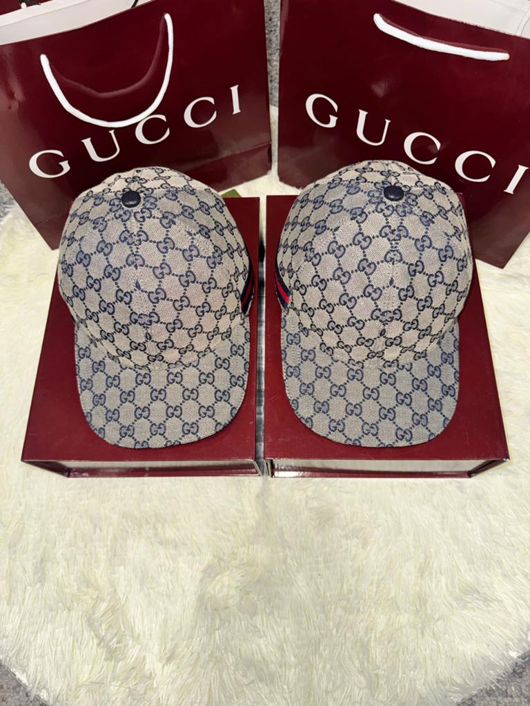 Gucci Pet GG Canvas Grey - Nieuw met labels en serienummer, Ophalen of Verzenden, Zo goed als nieuw