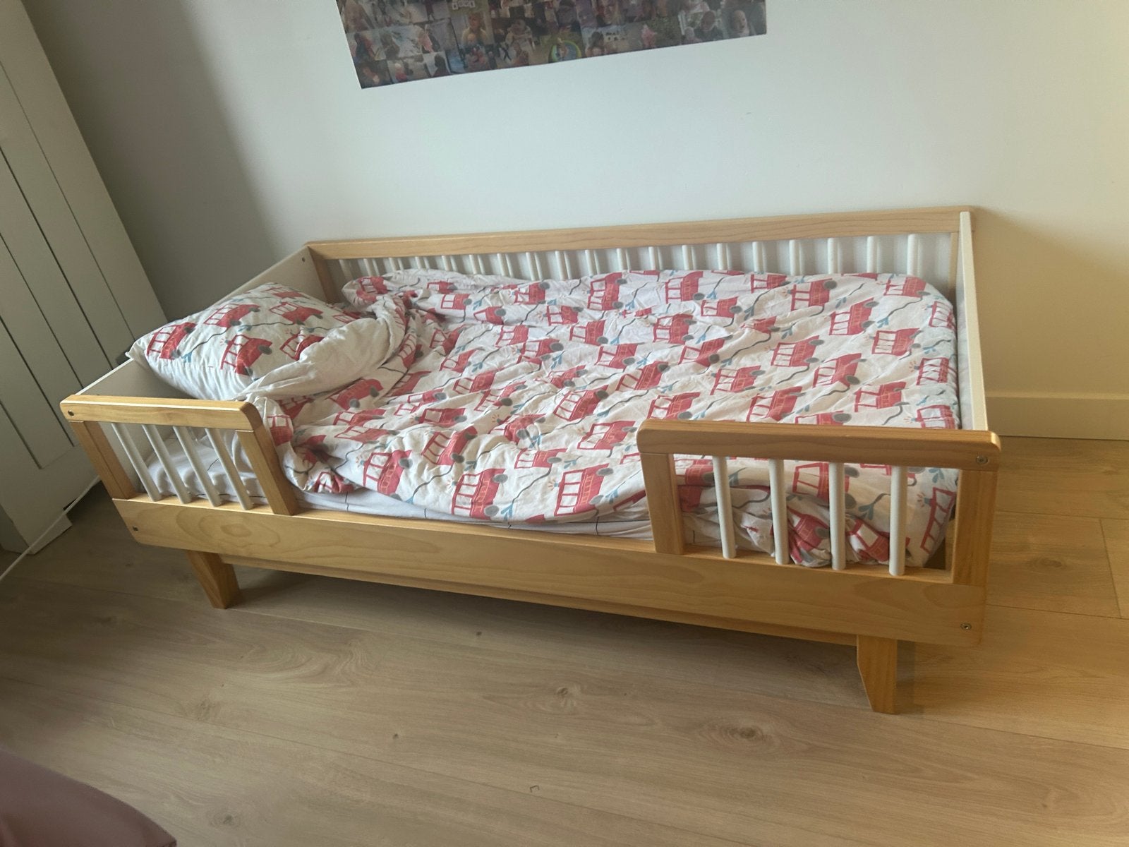 Petit Ameli kinderbed 140 x 70 met luxe Aerosleep matras, 70 tot 85 cm, Zo goed als nieuw, Matras, 140 tot 160 cm