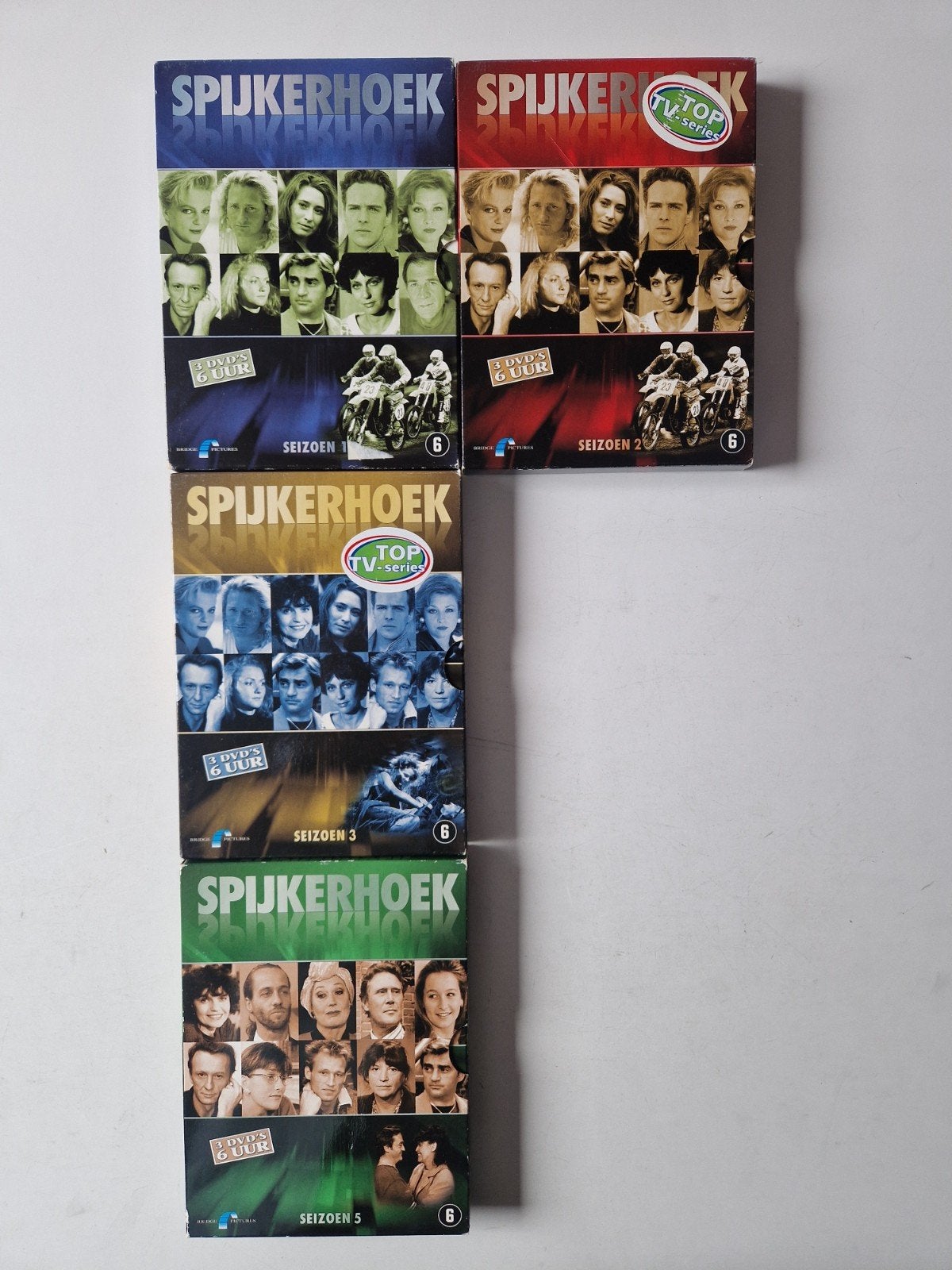 Spijkerhoek DVD Boxsets - Seizoen 1, 2, 3 en 5, Cd's en Dvd's, Seizoen 1, Gebruikt, Alle leeftijden, Nederlands