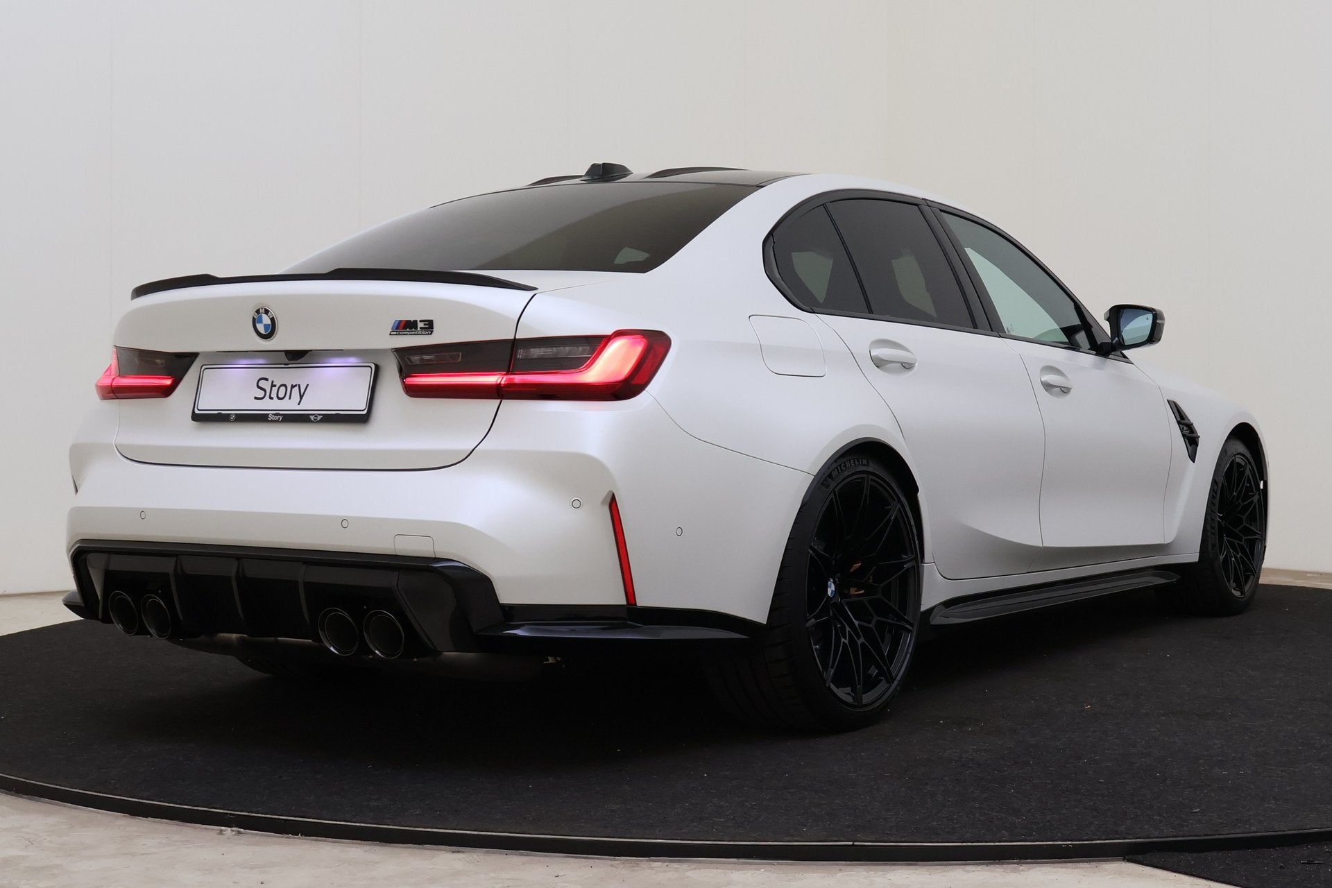 BMW 3 Serie M3 xDrive High Executive Competition Automaat /, Dealer onderhouden, Gebruikt, Met garantie (alle), Wit