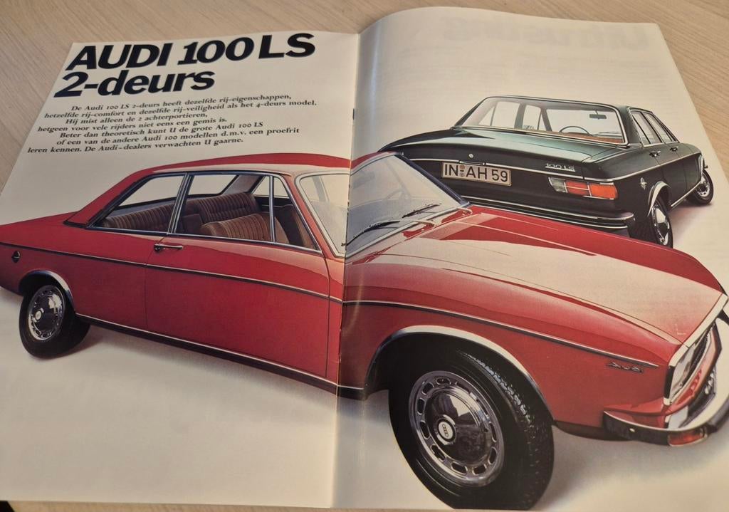 1970 Nederlands Audi 100 folder éérste type 2 deurs 4 deurs, Ophalen of Verzenden, Zo goed als nieuw, Audi