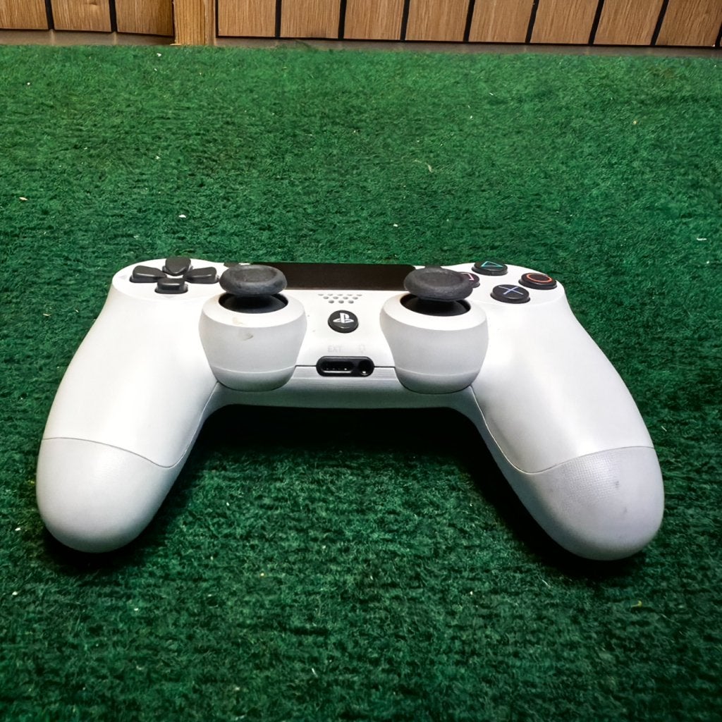 Sony Playstation 4 Controller - In Nette Staat, Sony, Gebruikt, Support@sony.com, 1-7-1 Konan, Minato-ku
Tokyo 108-0075
Japan