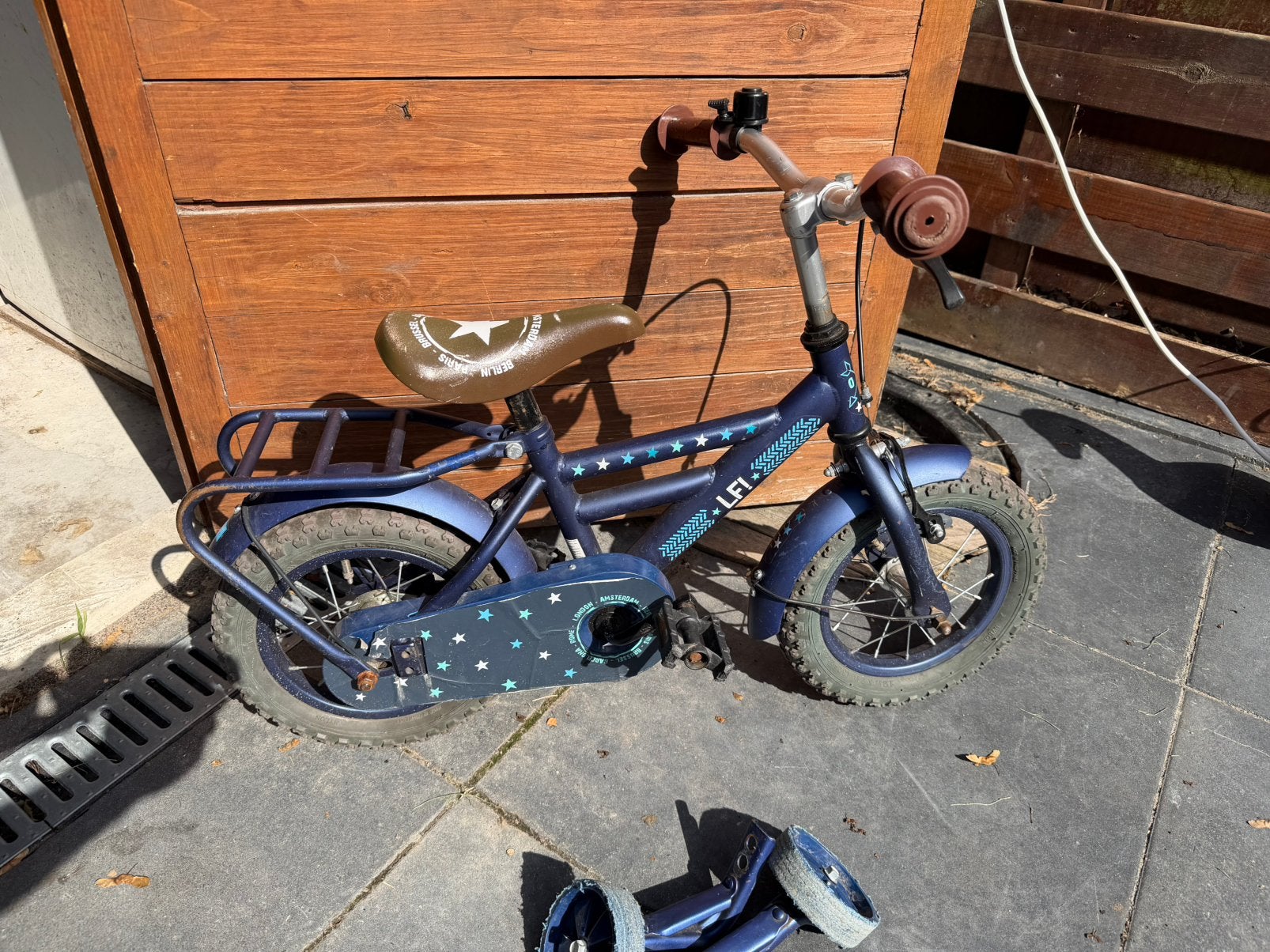 Prima fiets om mee te oefenen, Fietsen en Brommers, Ophalen, Gebruikt, Minder dan 16 inch, Zijwieltjes