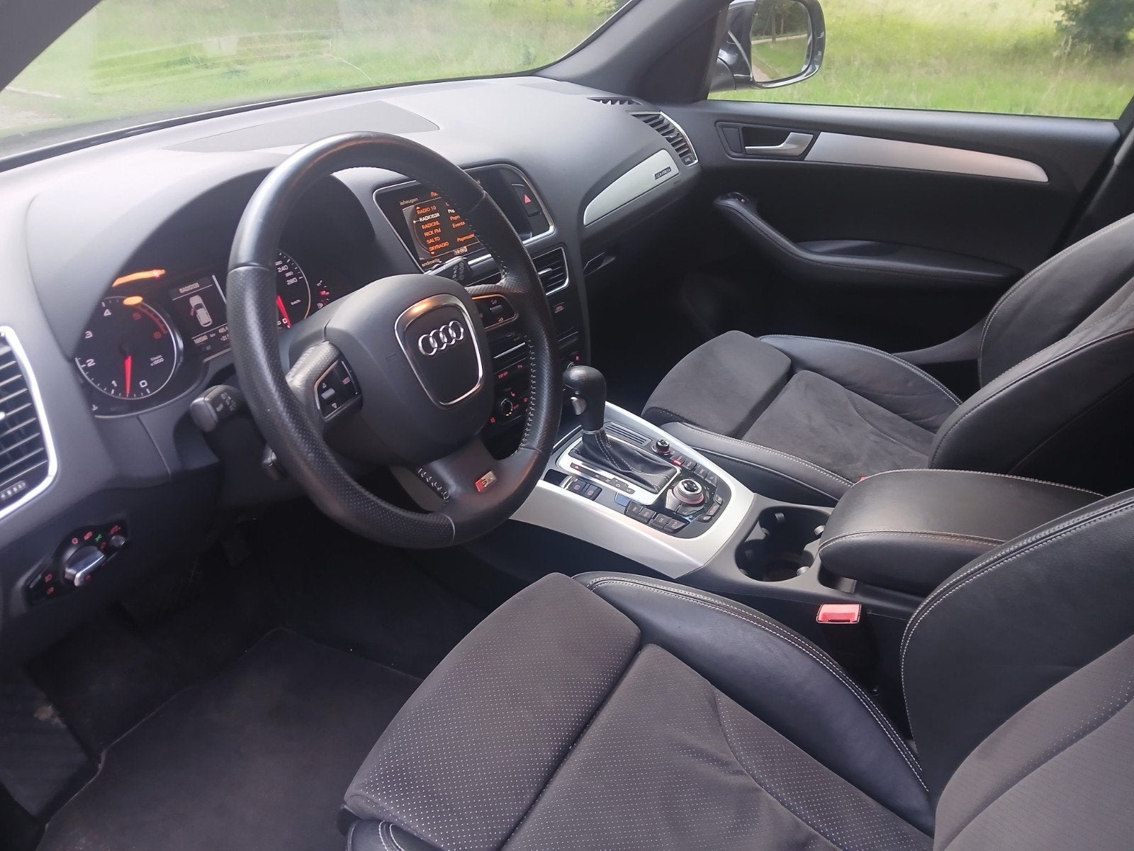 Foto 13 van Audi Q5 3.0 TDI Quattro S-tronic Fabrieksnieuw Stipt