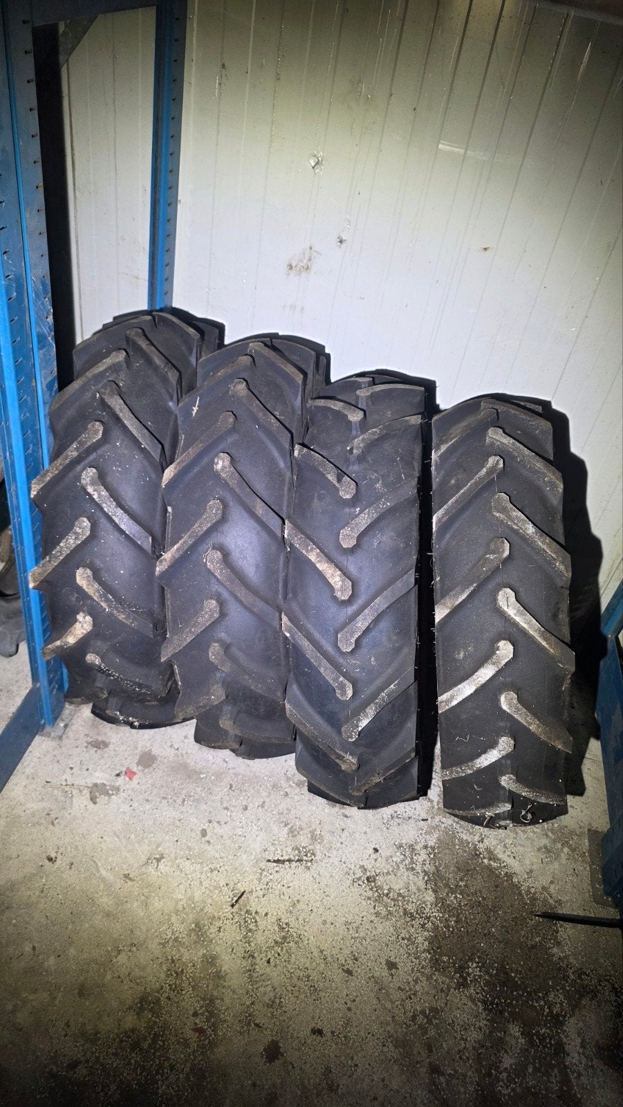 BKT Banden 6.5/80-15 met velg, Ophalen, Nieuw