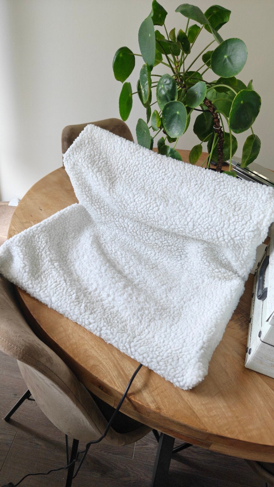Radiator hangmat teddy, Ophalen, Zo goed als nieuw, Pluche