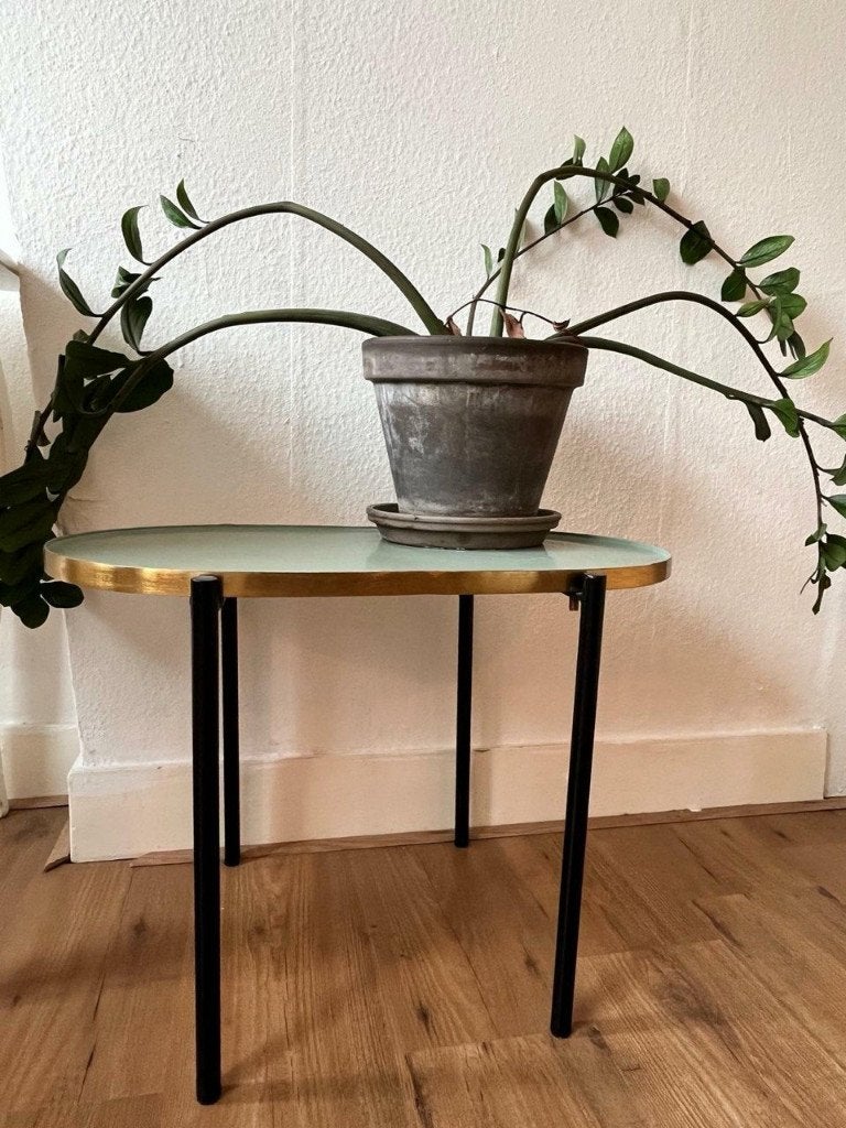 Modern Bedside Table – Includes Plant and Pot, Ophalen, Gebruikt, Minder dan 50 cm, Ovaal