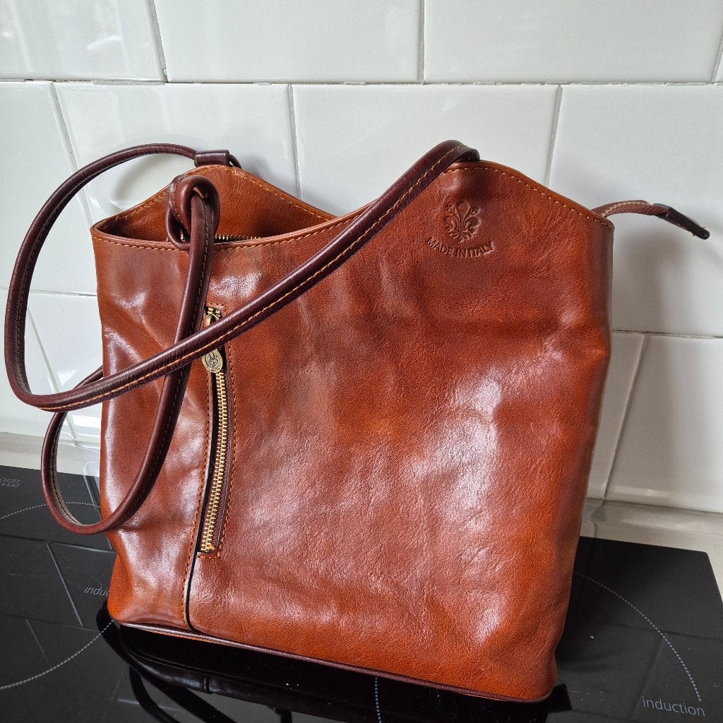 Nieuwe Cognac leder tas Vera Pelle, schouder EN rugtas, Sieraden, Tassen en Uiterlijk, Tassen | Damestassen, Ophalen of Verzenden