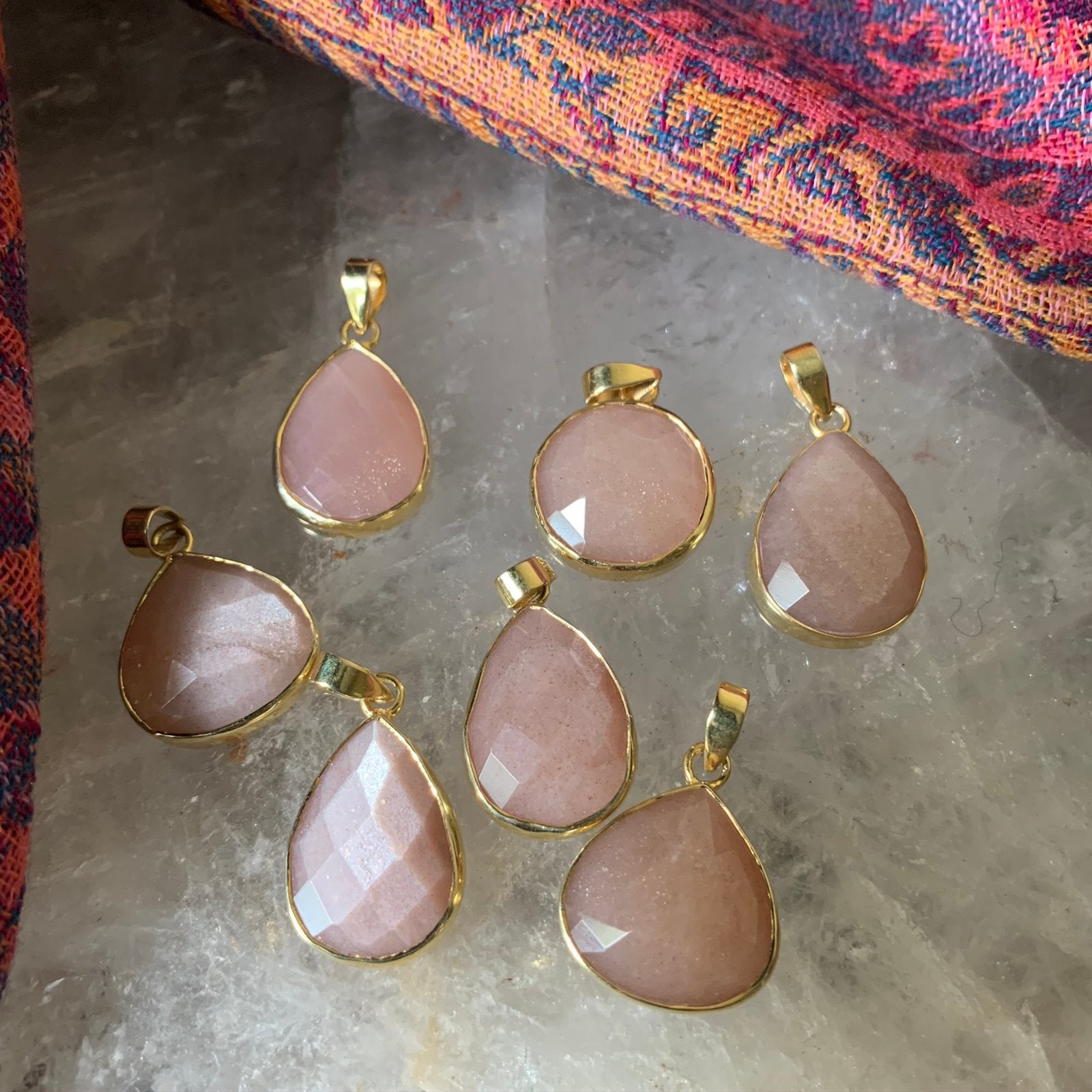 Maansteen roze hanger geluk intuïtie balans magie uniek, Sieraden, Tassen en Uiterlijk, Nieuw, Ophalen of Verzenden, Roze, Met edelsteen