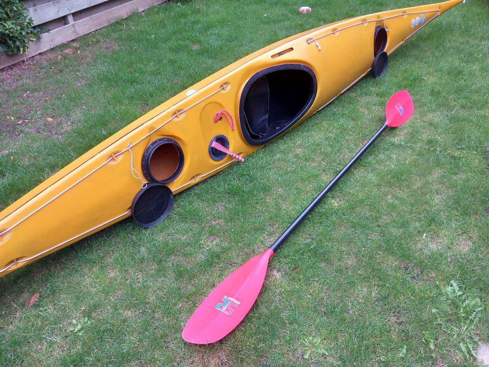 Gele 1-persoons kajak met peddel, Watersport en Boten, Kano's, Ophalen, Gebruikt, Eén persoon, Kajak