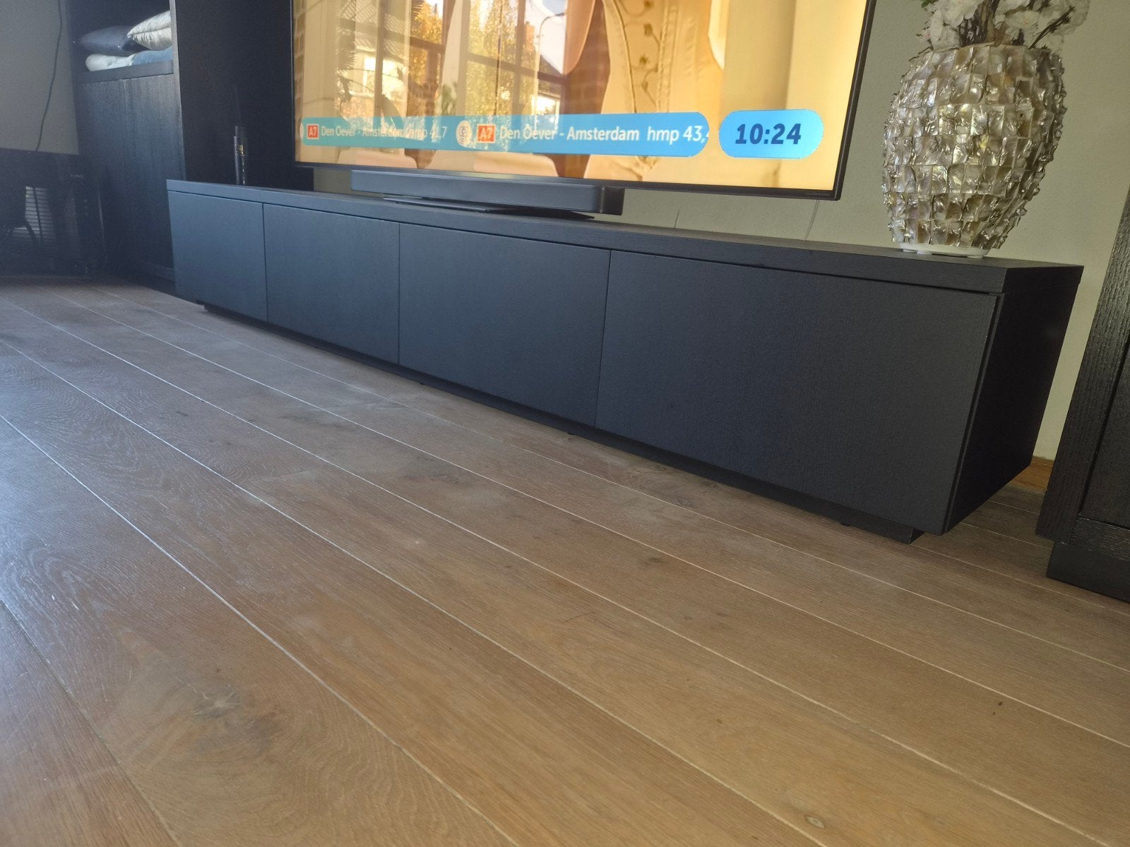 Nieuwstaat zen lifestyle tv meubel 240 zwart eiken fineer, Ophalen, Eikenhout, Zo goed als nieuw, 200 cm of meer