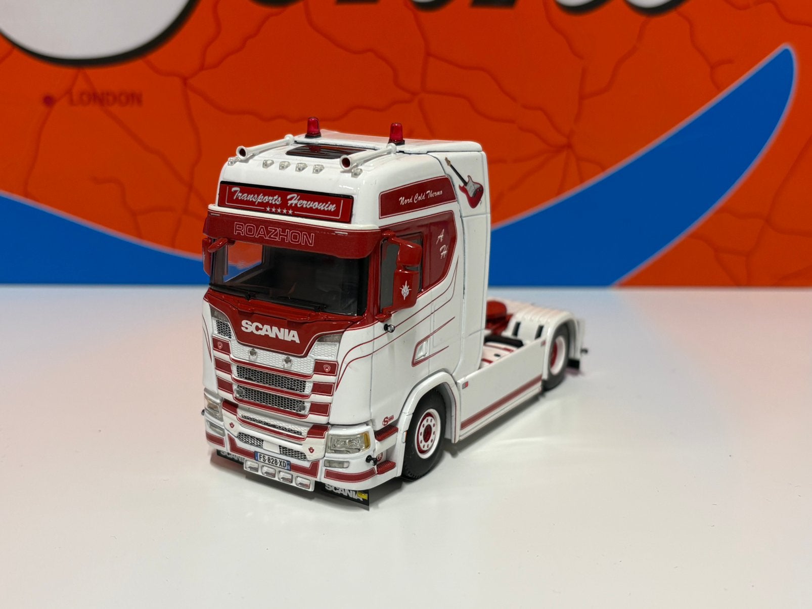 Wsi Hervouin, Hobby en Vrije tijd, Modelauto's | 1:50, Ophalen of Verzenden, Zo goed als nieuw, Bus of Vrachtwagen, Wsi