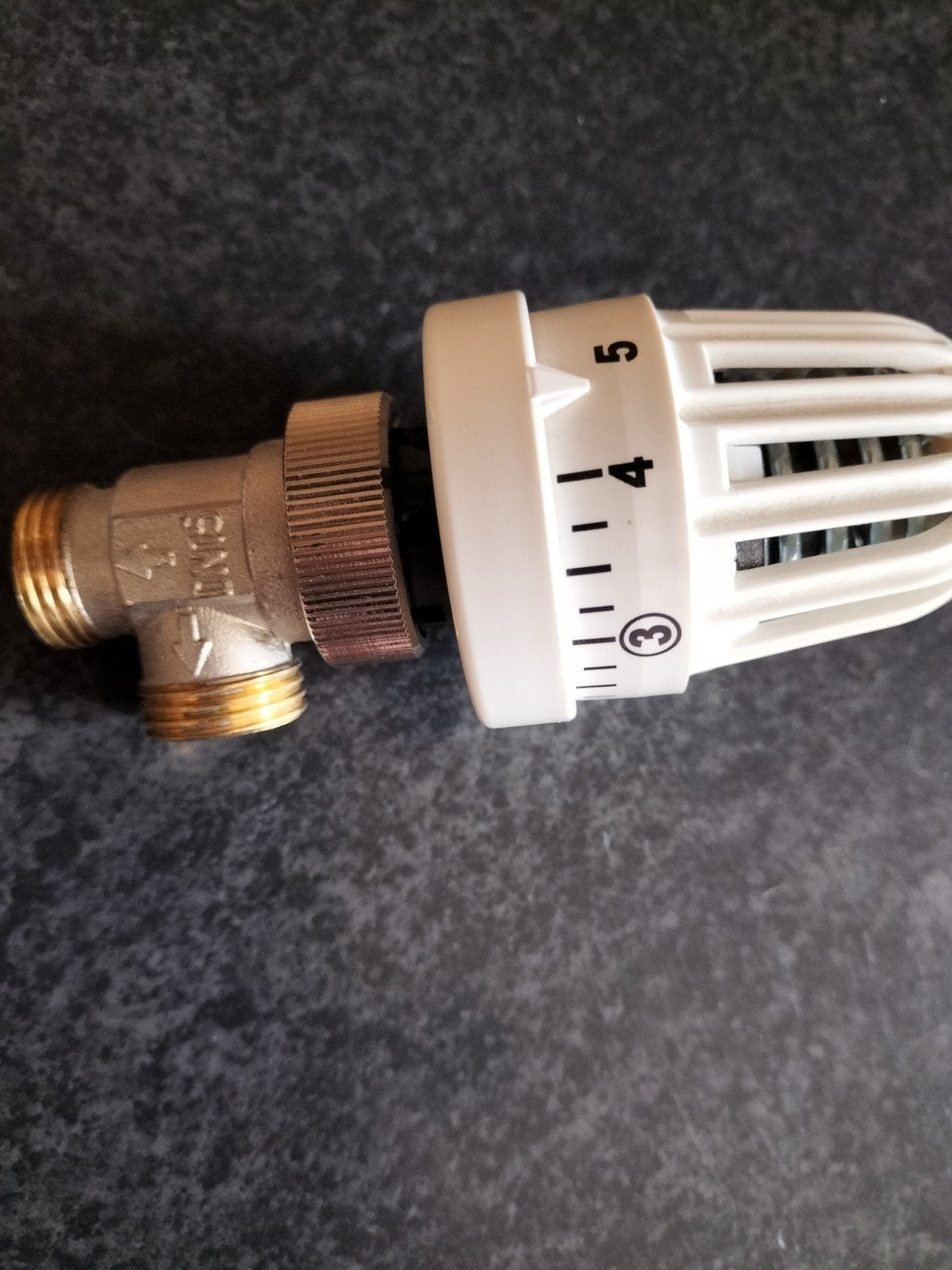 Zo goed als nieuwe thermostaatkraan - Energiebesparend, Ophalen, Zo goed als nieuw