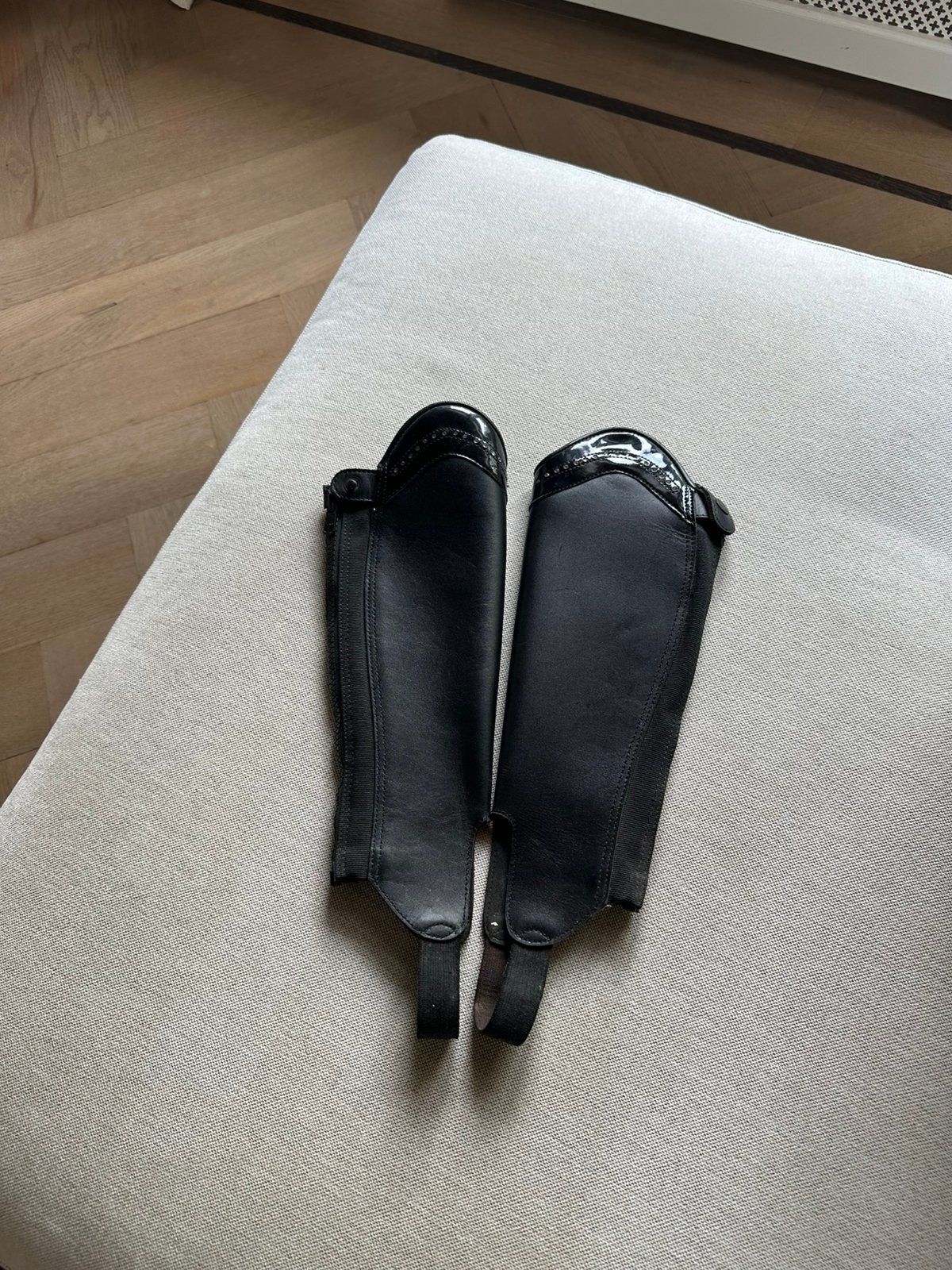 Chaps met strass steentje maat S, Ophalen of Verzenden, Zo goed als nieuw